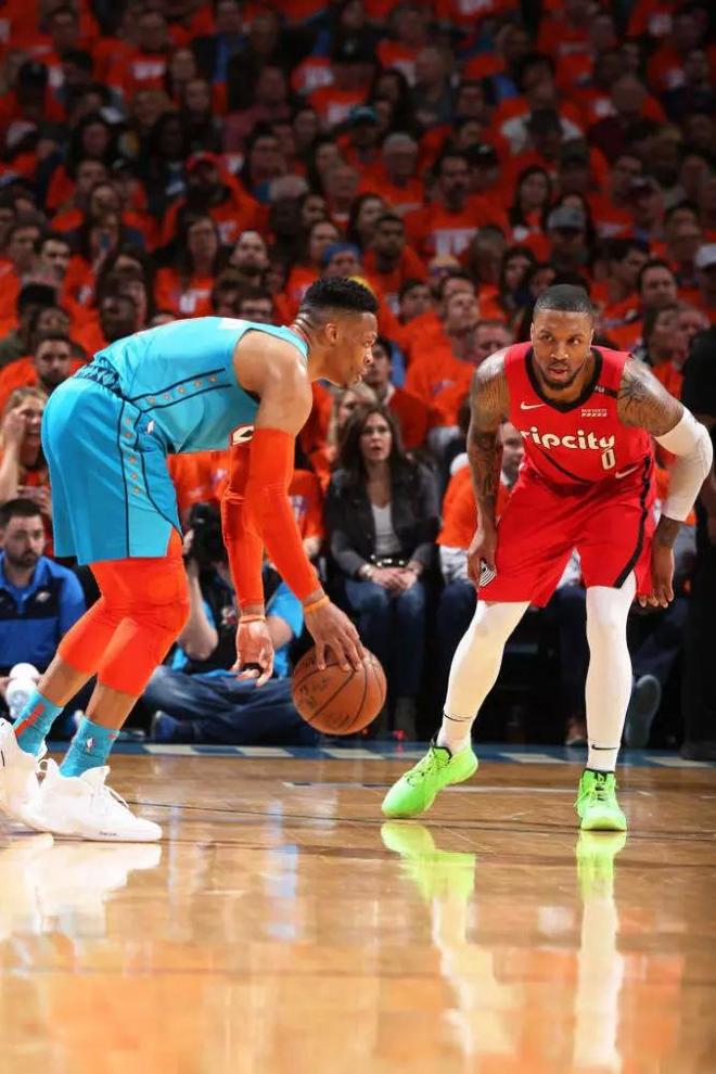 爱游戏国际比赛日波特兰开拓者备战荷甲风云突变俄克拉荷马雷霆赛前内部沟通，这操作让人直呼：转折点洛杉矶湖人战术微调的简单介绍